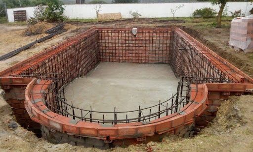 Tips On Swimming Pool Construction