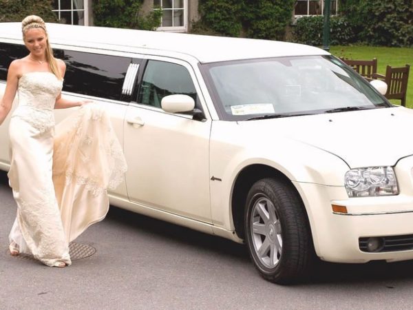 Spilling The Tea On All Things Toronto Wedding Limo Service