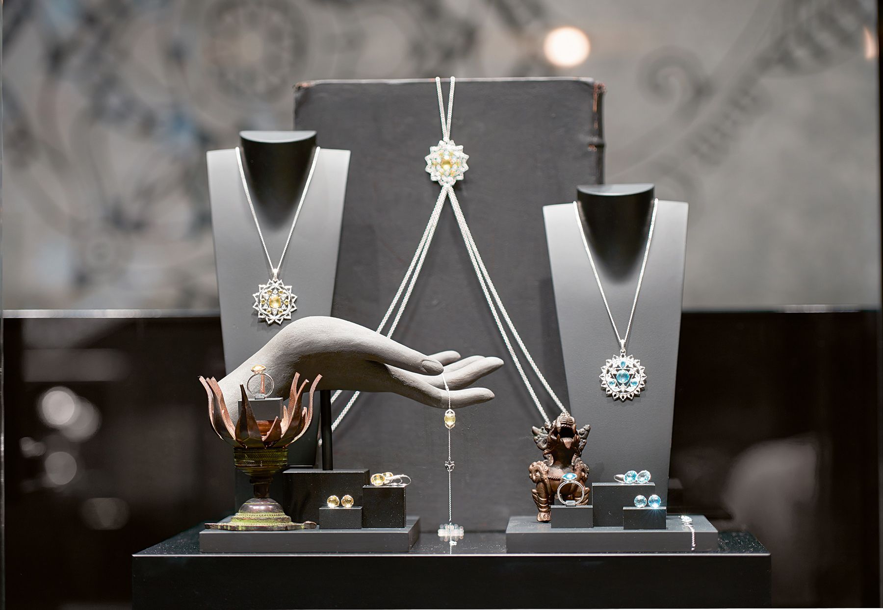 Five Creative Ways to Display Jewellery in Your Store 