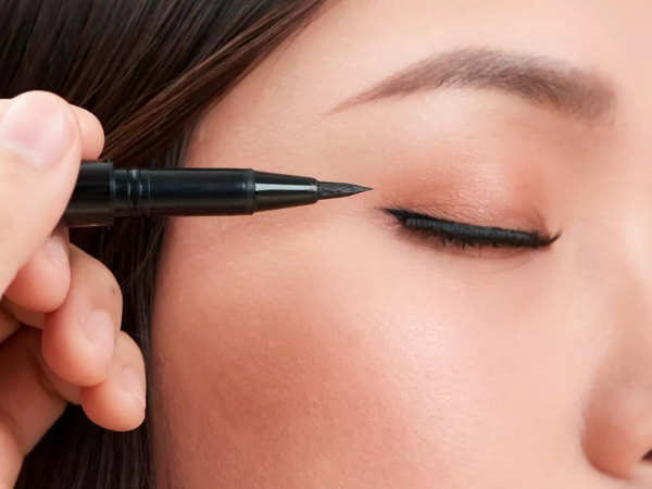 6 Long-Lasting Pen Eyeliners for Women