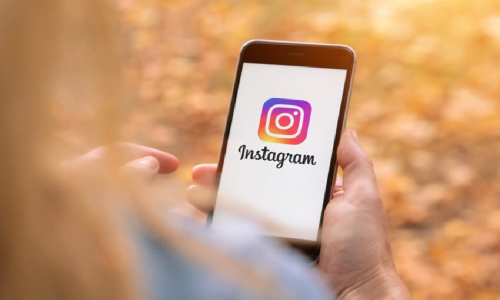 How to build an online community by buying Instagram followers