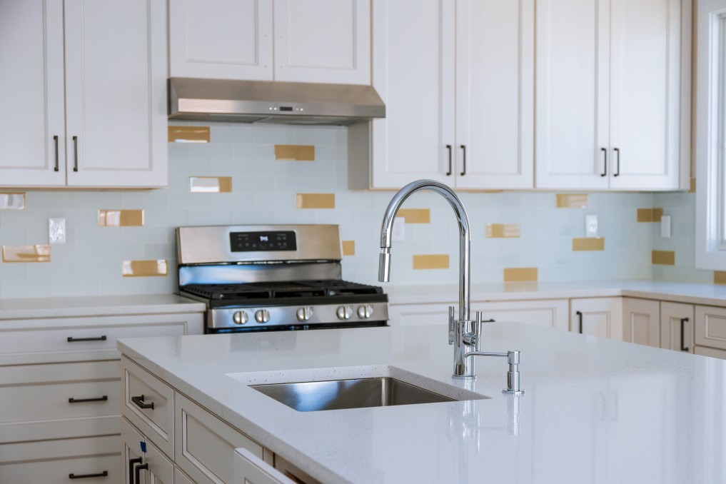 Types and Properties of Quartz Used in Countertops