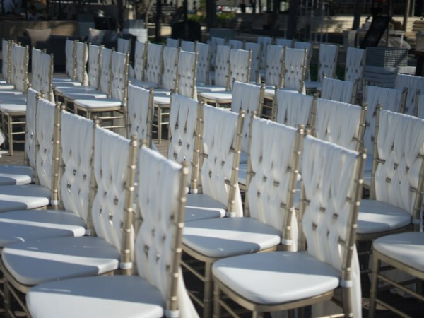 A Guide to Choose Rental Chairs for Your Special Event Venue   