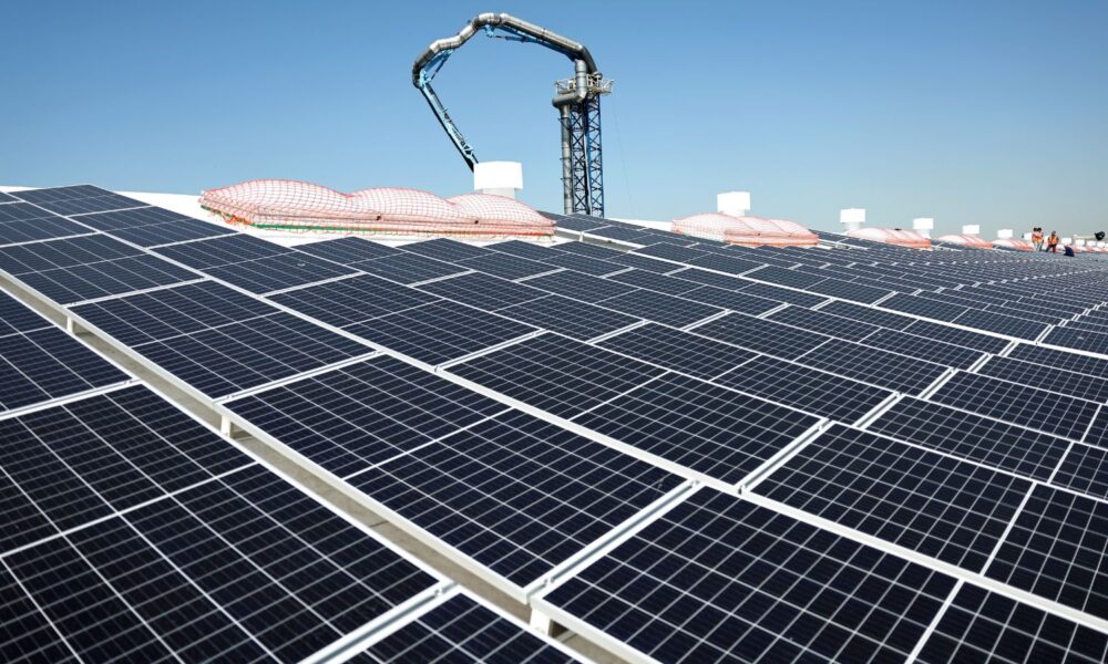 How Grid-Connected Solar Energy Systems Work for Commercial Properties